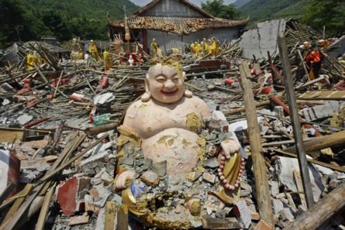 漳州一男子多次毁坏庙宇被处罚
