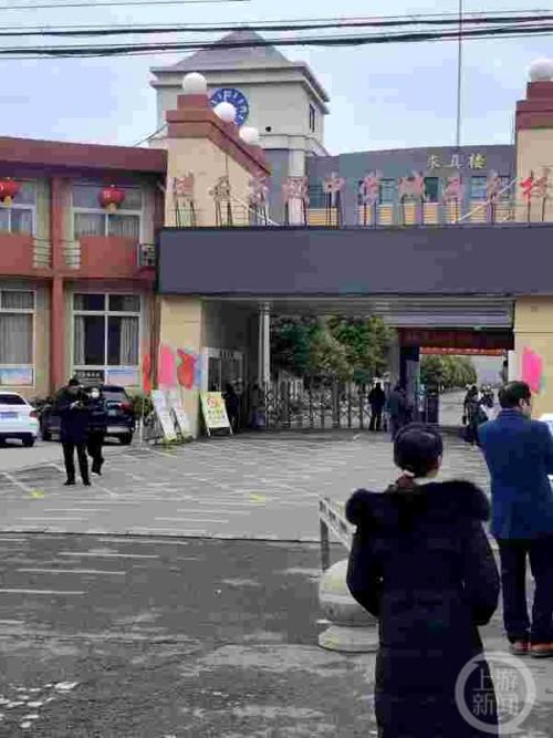 班主任要求收取6500元培养费 江苏公立学校再出事端
